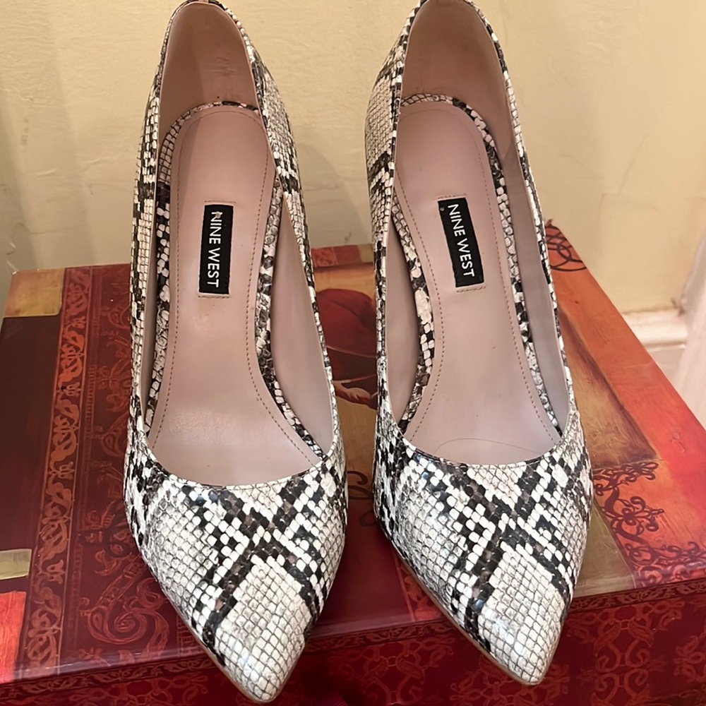 Nine West, size 8.5 heels!
